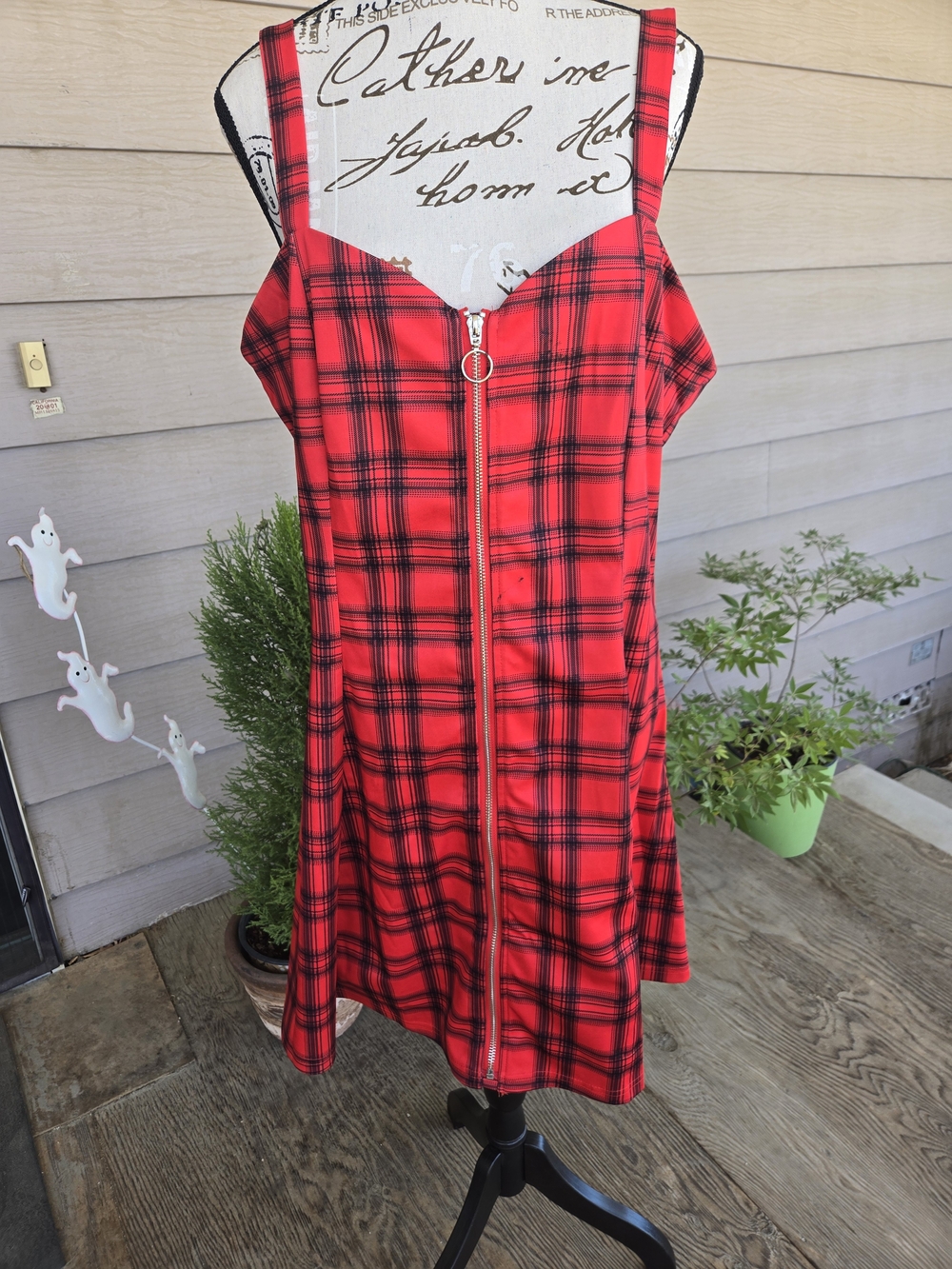 Plaid Red And Black Dress. Size XL NEW NO TAG. Super Cute!